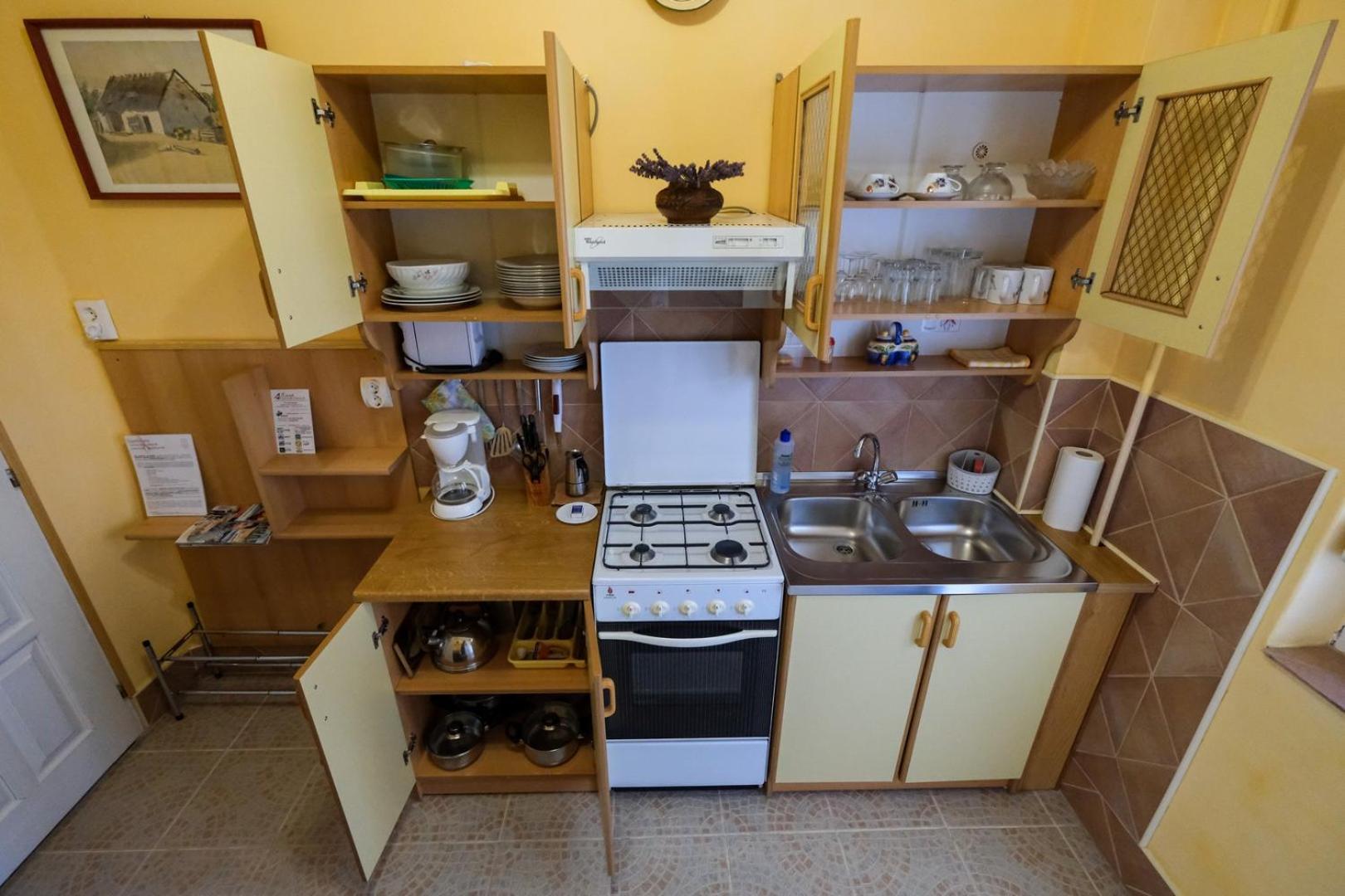 4 Evszak Apartman Jula Exterior foto